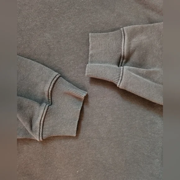 Nuuds Black Crewneck Sweatshirt Women's Size Large - Picture 7 of 10